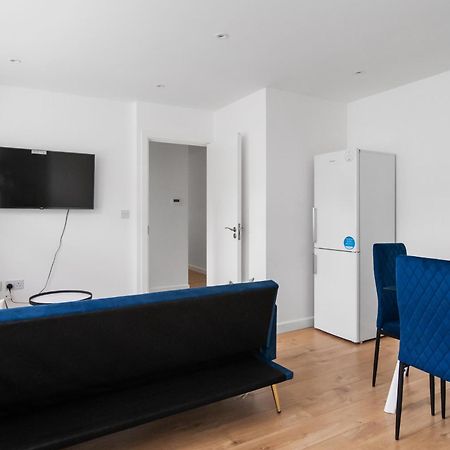 Livestay-Modern Apartments Building In Aylesbury Эйлсбери Экстерьер фото