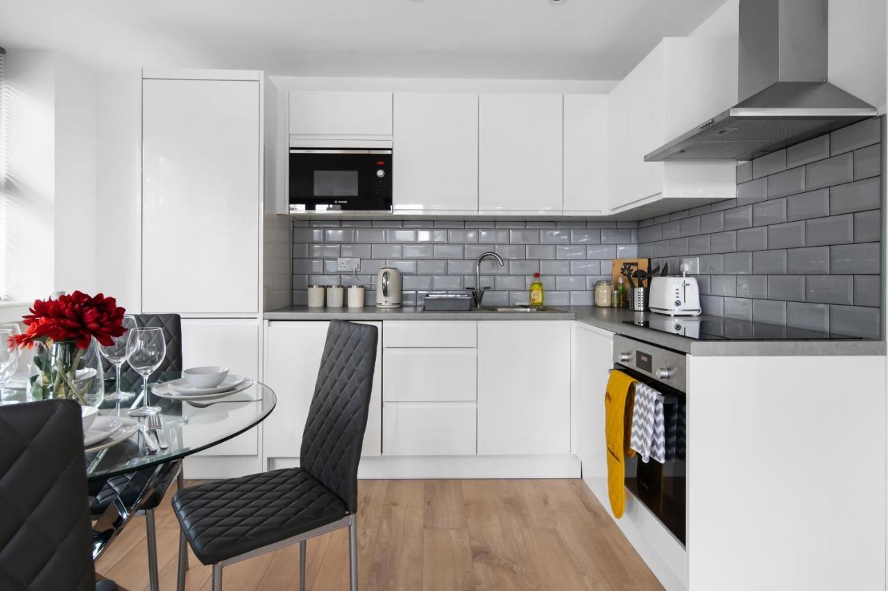 Livestay-Modern Apartments Building In Aylesbury Эйлсбери Экстерьер фото