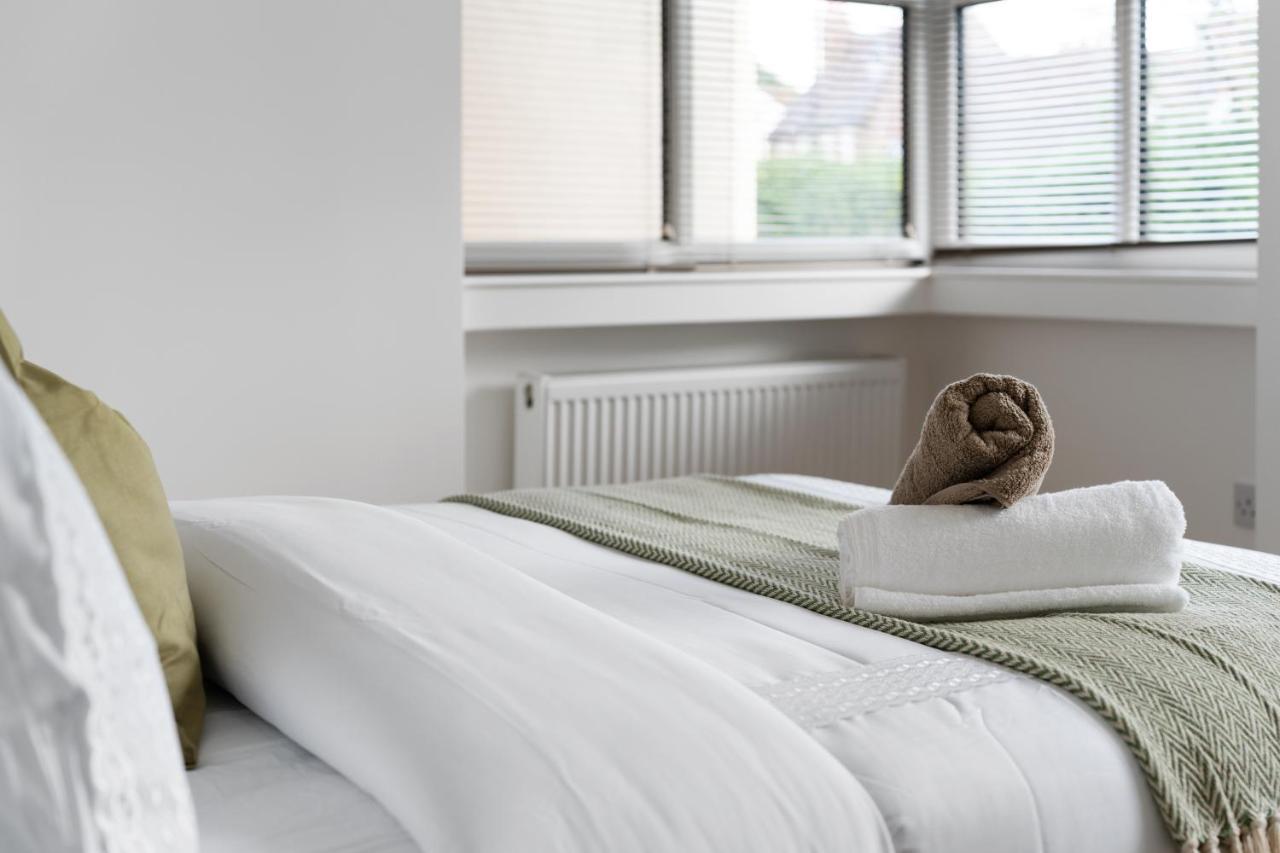 Livestay-Modern Apartments Building In Aylesbury Эйлсбери Экстерьер фото