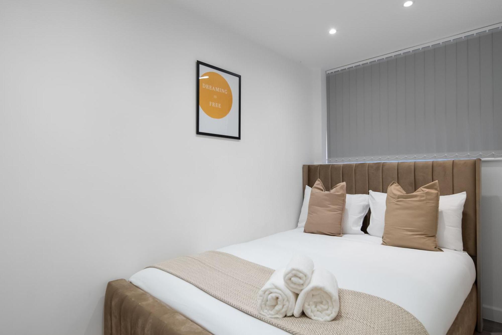 Livestay-Modern Apartments Building In Aylesbury Эйлсбери Экстерьер фото