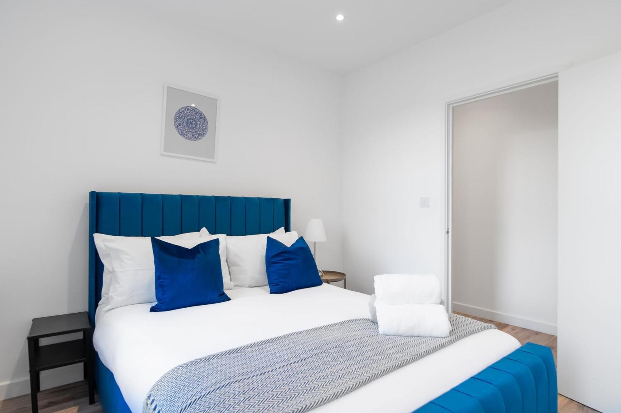 Livestay-Modern Apartments Building In Aylesbury Эйлсбери Экстерьер фото