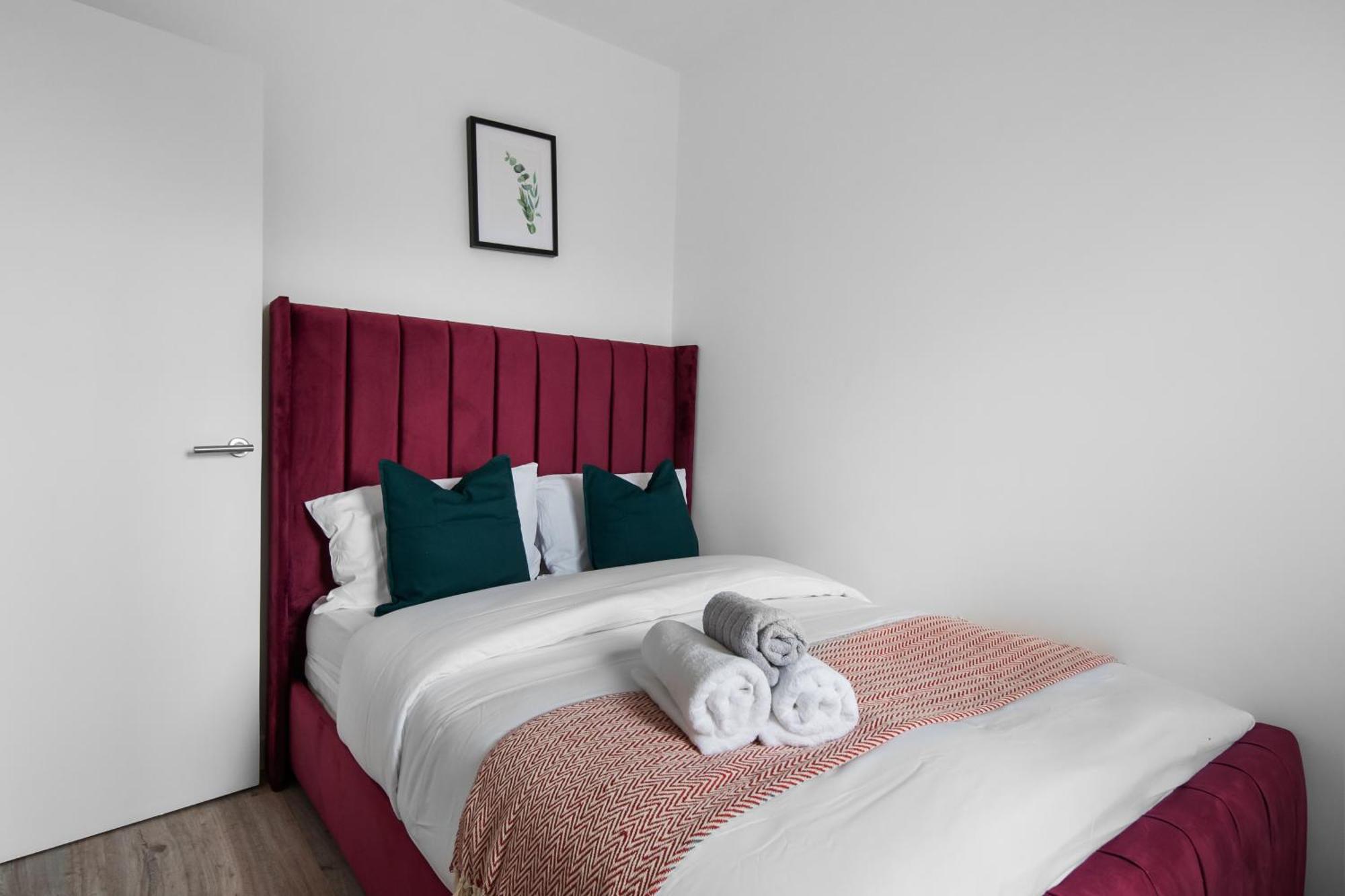 Livestay-Modern Apartments Building In Aylesbury Эйлсбери Экстерьер фото